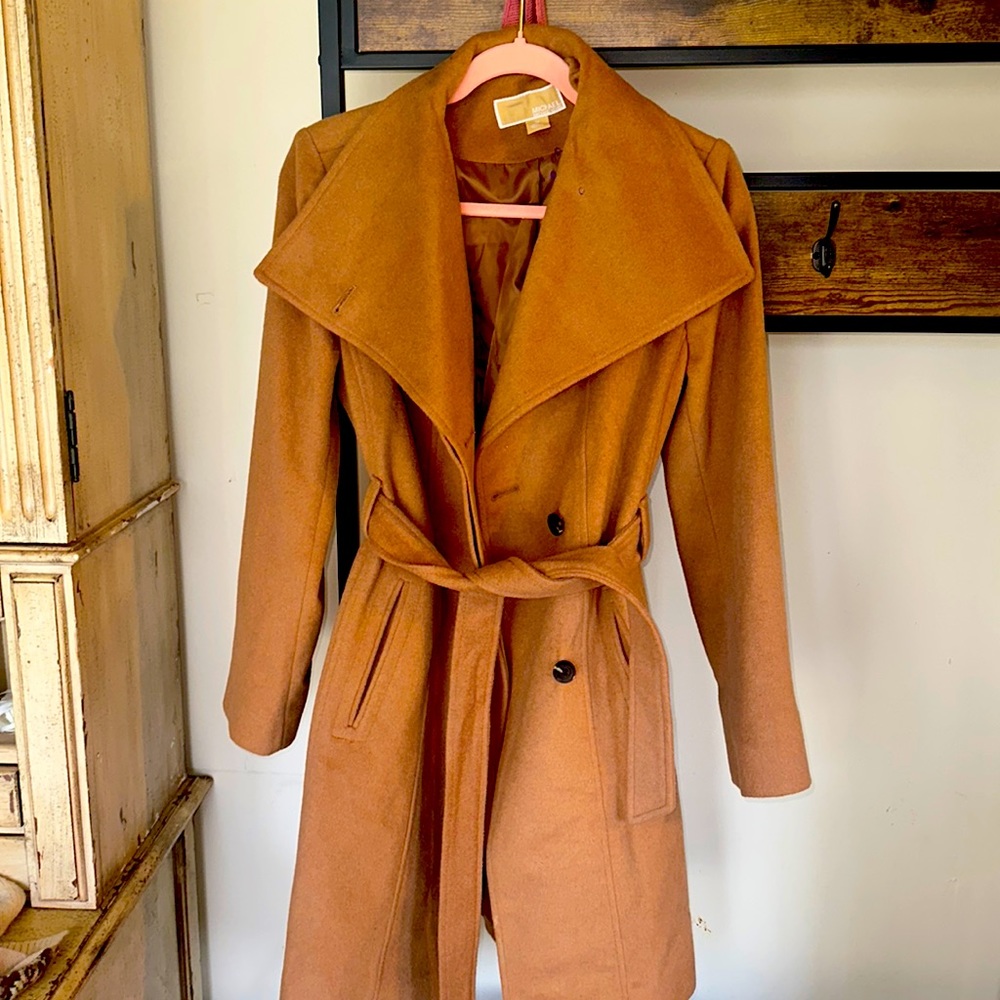 Michael Kors medium trench coat for winter